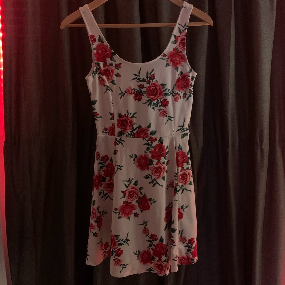 H&M DRESS - Picture 12 of 12